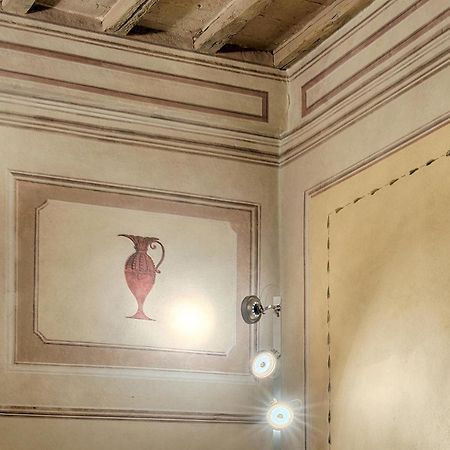 Residenza D'Epoca Le Aquile Bed & Breakfast Сиена Екстериор снимка
